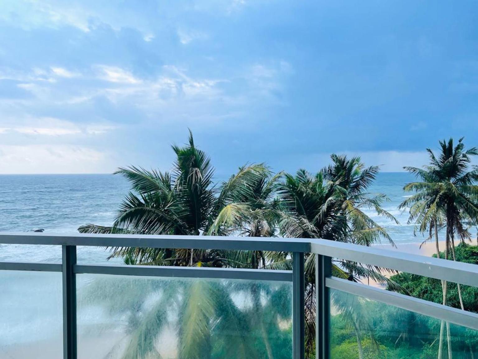 Hasara Oceanfront Apartments Galle Exteriér fotografie