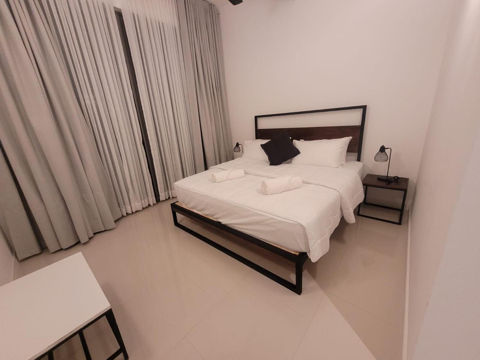 Hasara Oceanfront Apartments Galle Exteriér fotografie